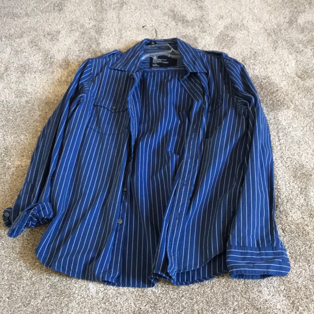American eagle button down shirt